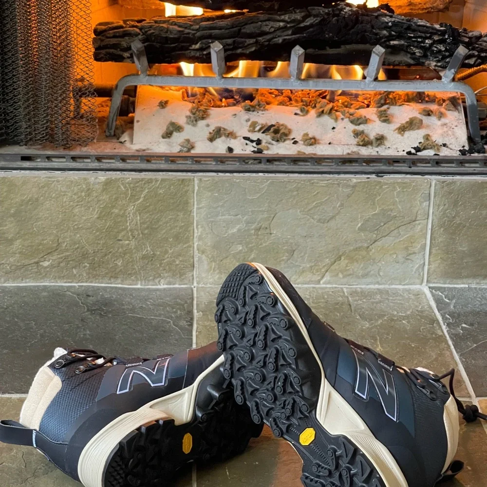 NEW BALANCE WINTER HIKING BOOT IN NAVY - Picture 9 of 16